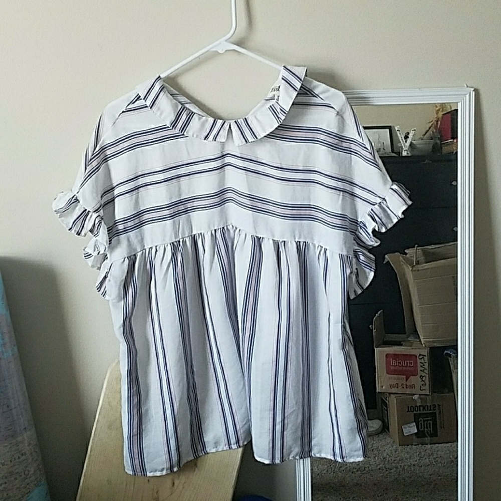 Super cute girly blouse